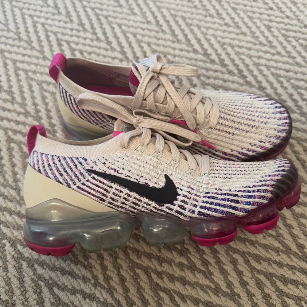 Nike Air VaporMax Flyknit Multicolor Sneakers
